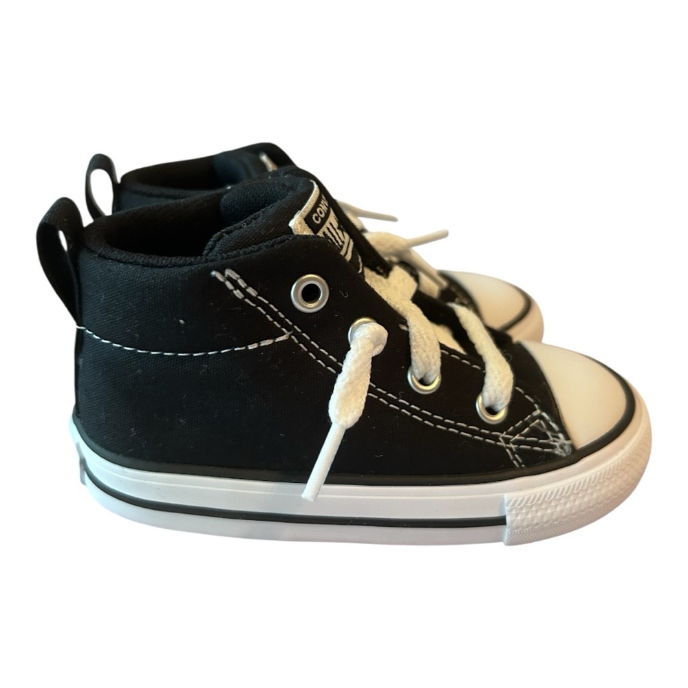 NWOT Converse Black and White Sneakers - Picture 5 of 6